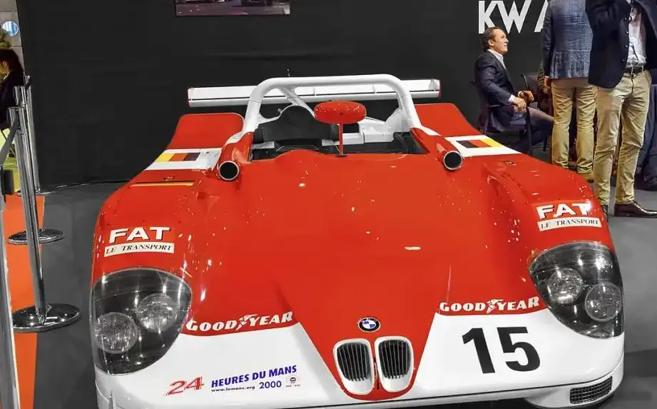 BMW V12 LM