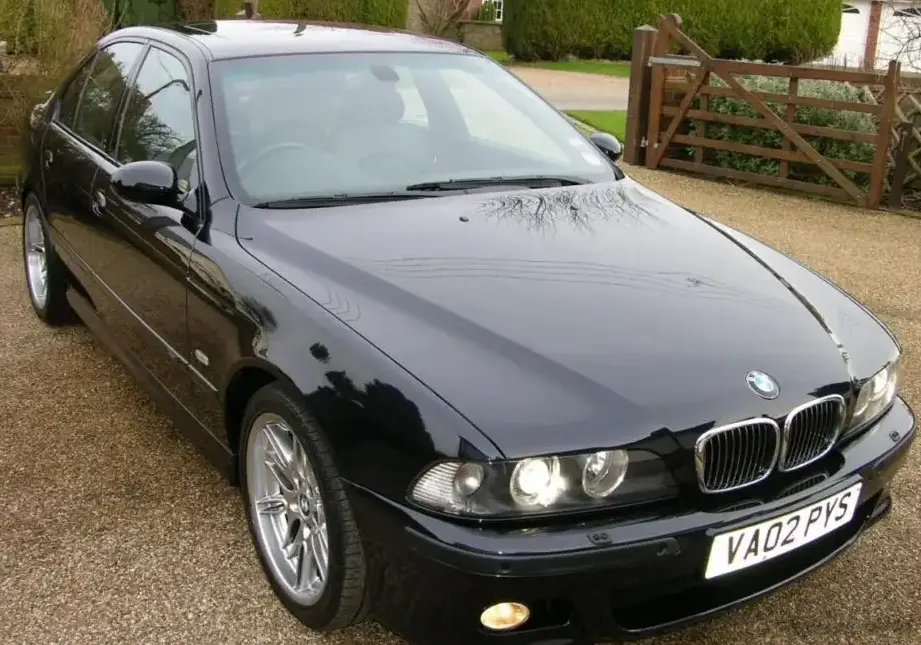 2000-2003 BMW M5 (E39 LCI facelift ) 4.9 V8 (400 Hp)