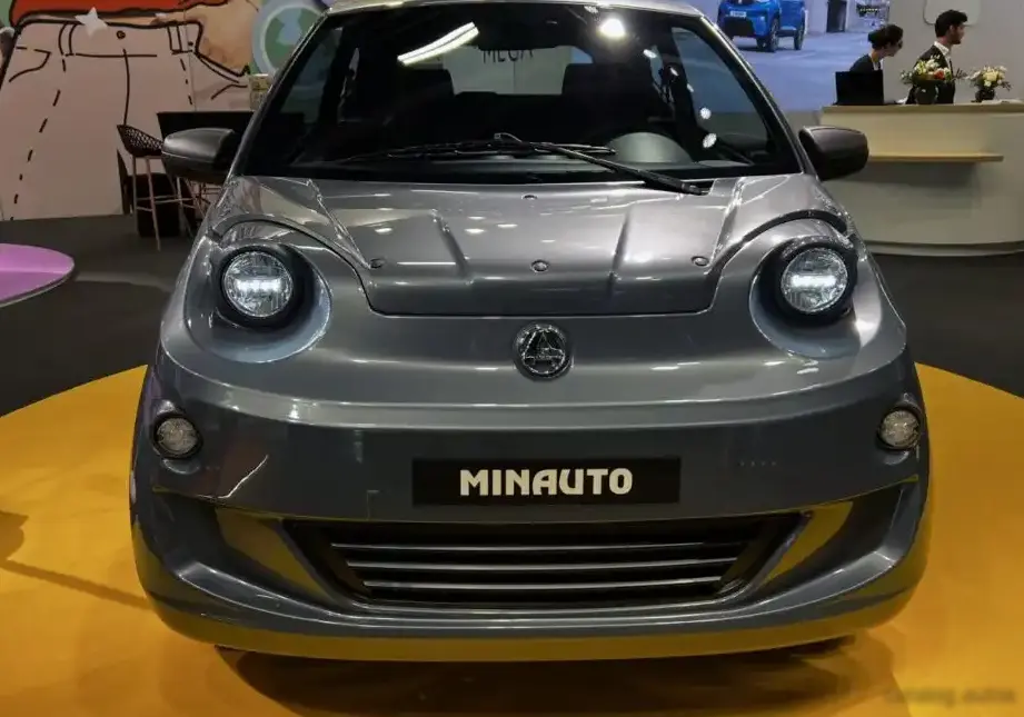 2023 Aixam MINAUTO II 0.5d (8 Hp) CVT