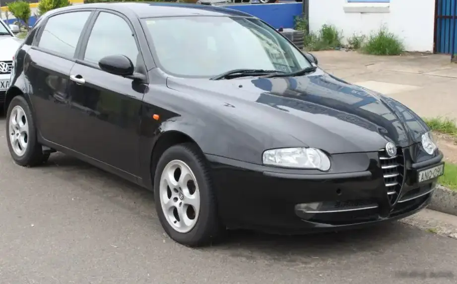 2000-2004 Alfa Romeo 147 5-doors 1.6 Twin Spark (120 Hp)