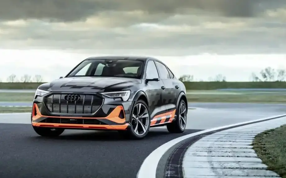 2020-2022 Audi e-tron S 95 kWh (503 Hp) quattro