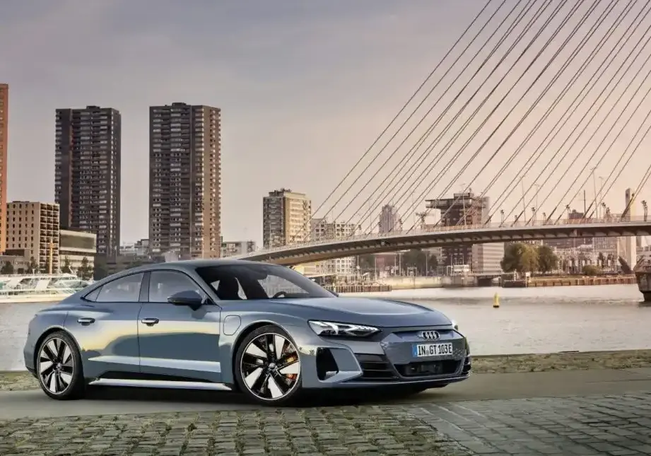 2021-2024 Audi e-tron GT 93.4 kWh (530 Hp) quattro