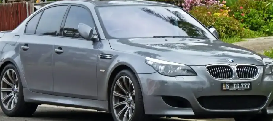 2007-2010 BMW M5 (E60 LCI facelift ) 5.0 V10 (500 Hp)