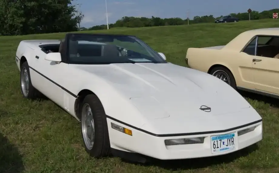1986-1988 Chevrolet Corvette Convertible (C4) 5.7 V8 (240 Hp)