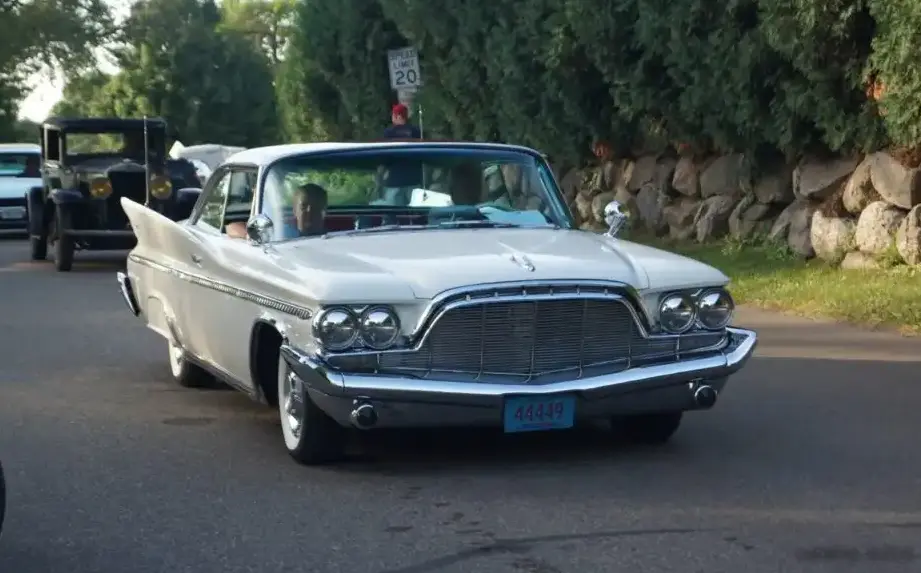 1959-1960 DeSoto Adventurer I 2-Door Hardtop 6.3 V8 (305 Hp) TorqueFlite