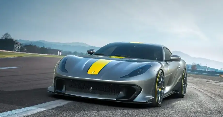 2021-2024 Ferrari 812 Competizione 6.5 V12 (830 Hp) F1 DCT