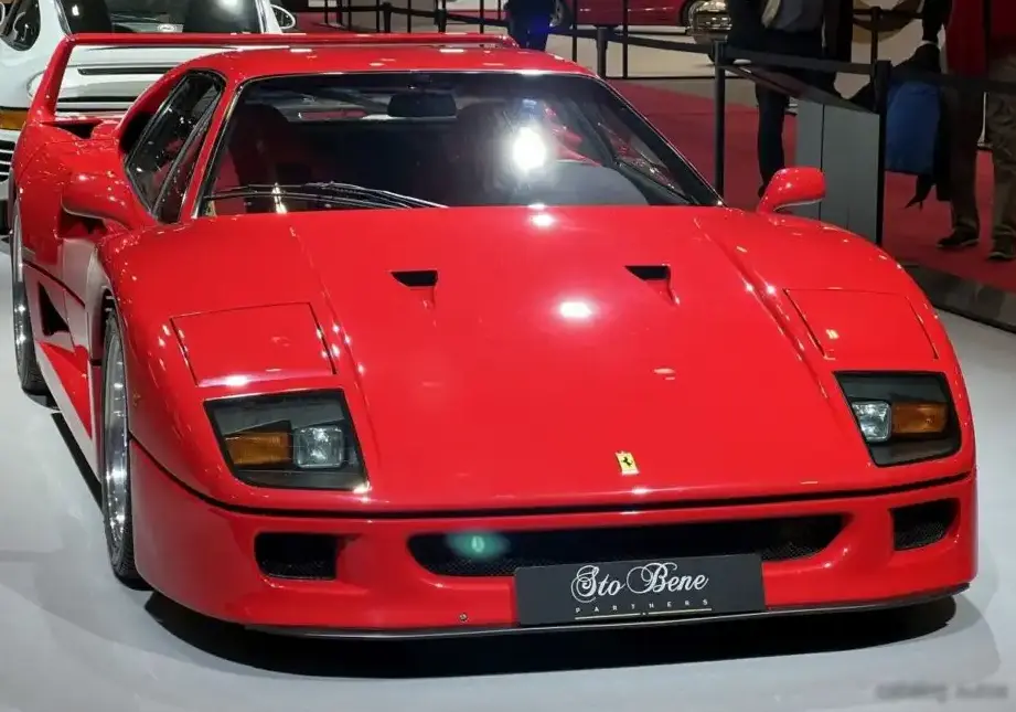 1987-1992 Ferrari F40 2.9 i V8 32V (478 Hp)