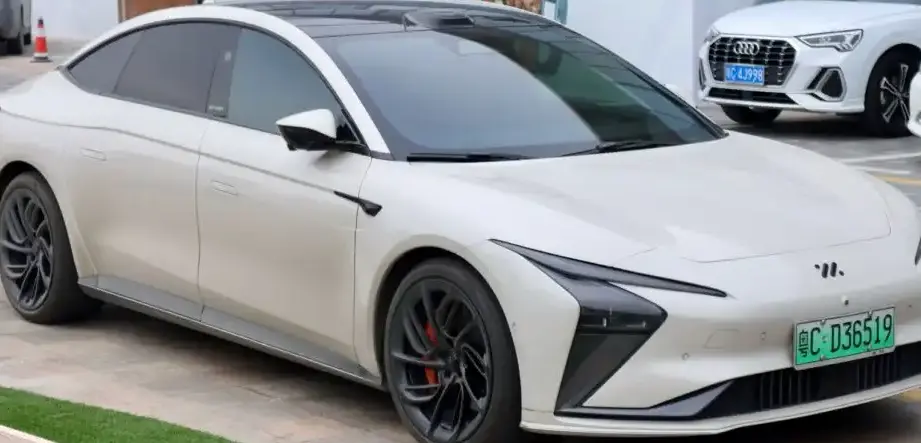 2022-2024 IM L7 90 kWh (578 Hp) Dual Motor AWD