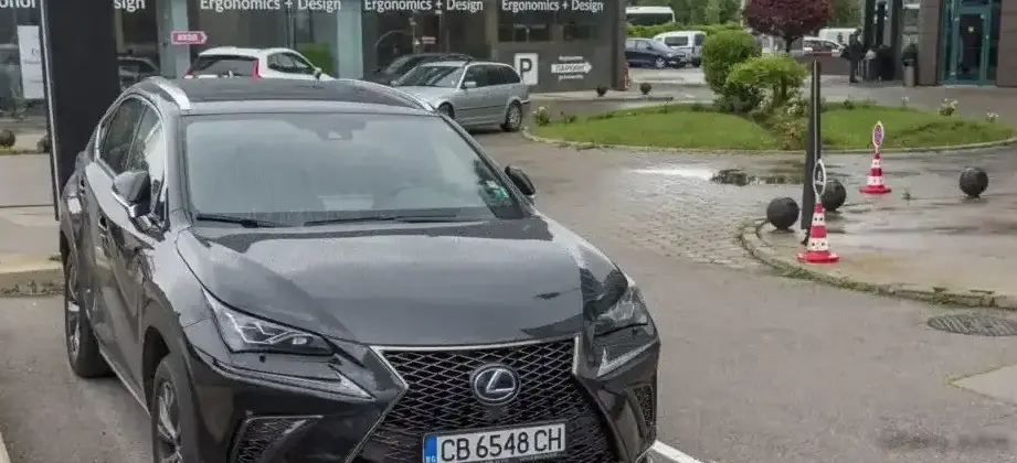 2017-2021 Lexus NX I (AZ10 facelift ) 300h (197 Hp) Hybrid e-Four e-CVT