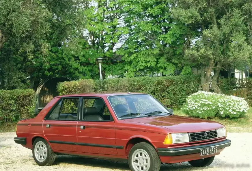 1982-1985 Peugeot 305 II (581M) 1.3 (60 Hp)
