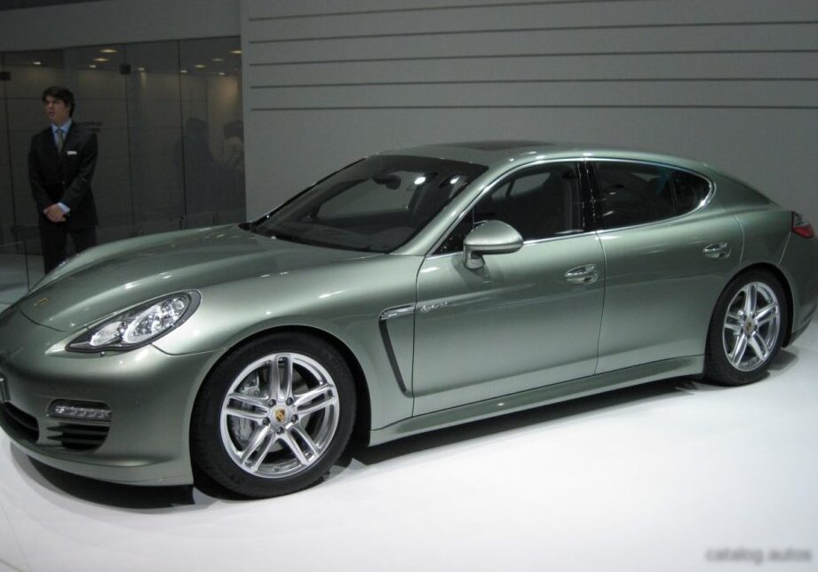 2009-2013 Porsche Panamera (G1) S 4.8 V8 (400 Hp)