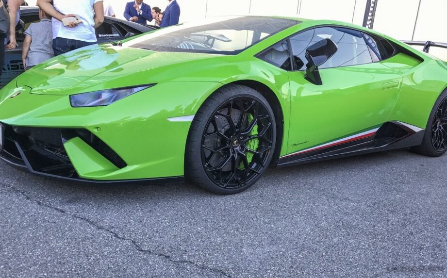 2017-2019 Lamborghini Huracan Performante 5.2 V10 (640 Hp) AWD Automatic