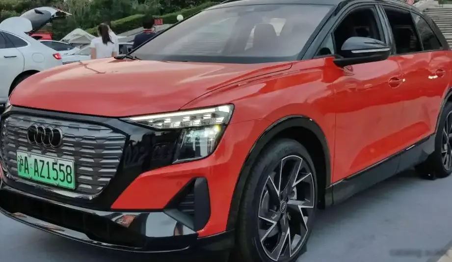 2022 Audi Q5 e-tron 40 83.4 kWh (204 Hp)