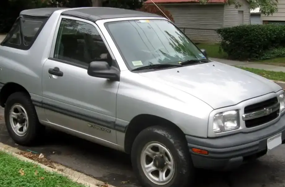 1998-2004 Chevrolet Tracker Convertible II 1.6 i 16V 4WD (97 Hp)