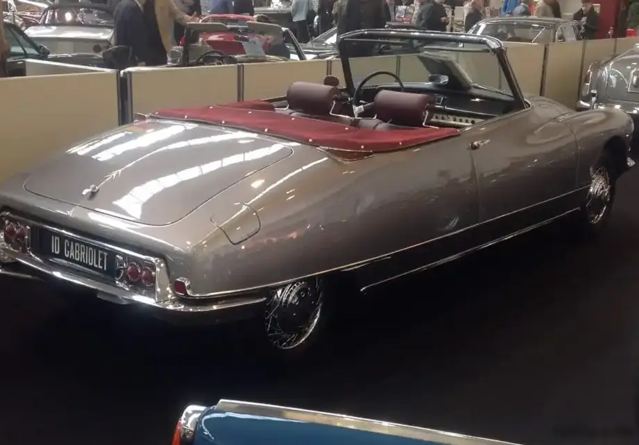 1964-1965 Citroen ID Cabriolet 19 P (70 Hp)