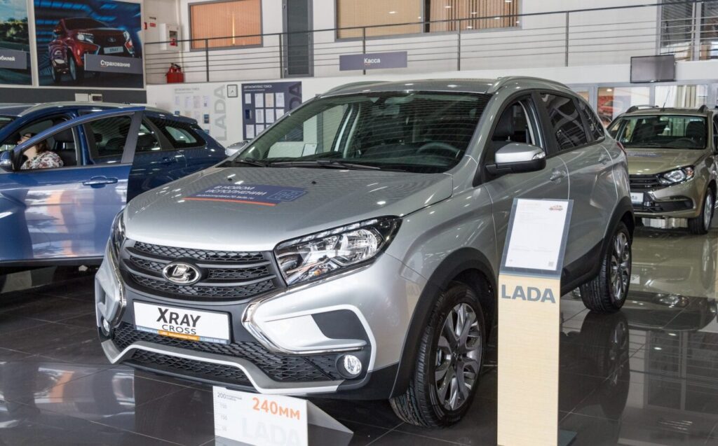 2018 Lada XRAY Cross 1.8 16V (122 Hp)