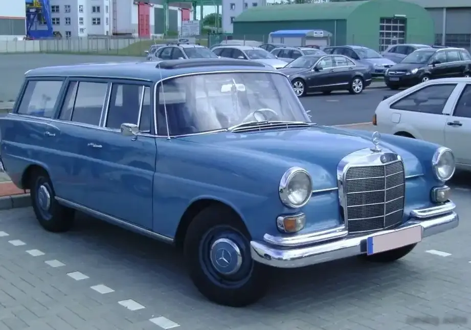 1965 Mercedes-Benz Fintail Universal (W110) 190 Dc (55 Hp)