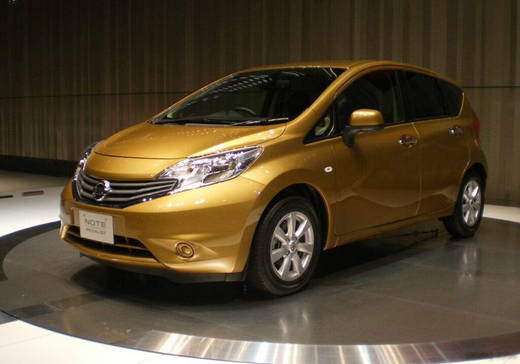 2012-2017 Nissan Note II (E12) 1.2 (80 Hp)