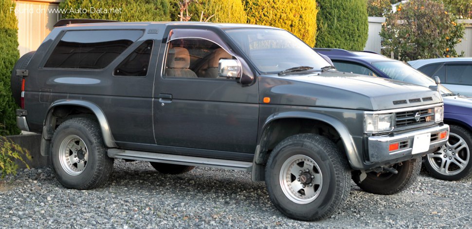 1987-1995 Nissan Terrano I (WD21) 2.4 i 4WD (103 Hp)