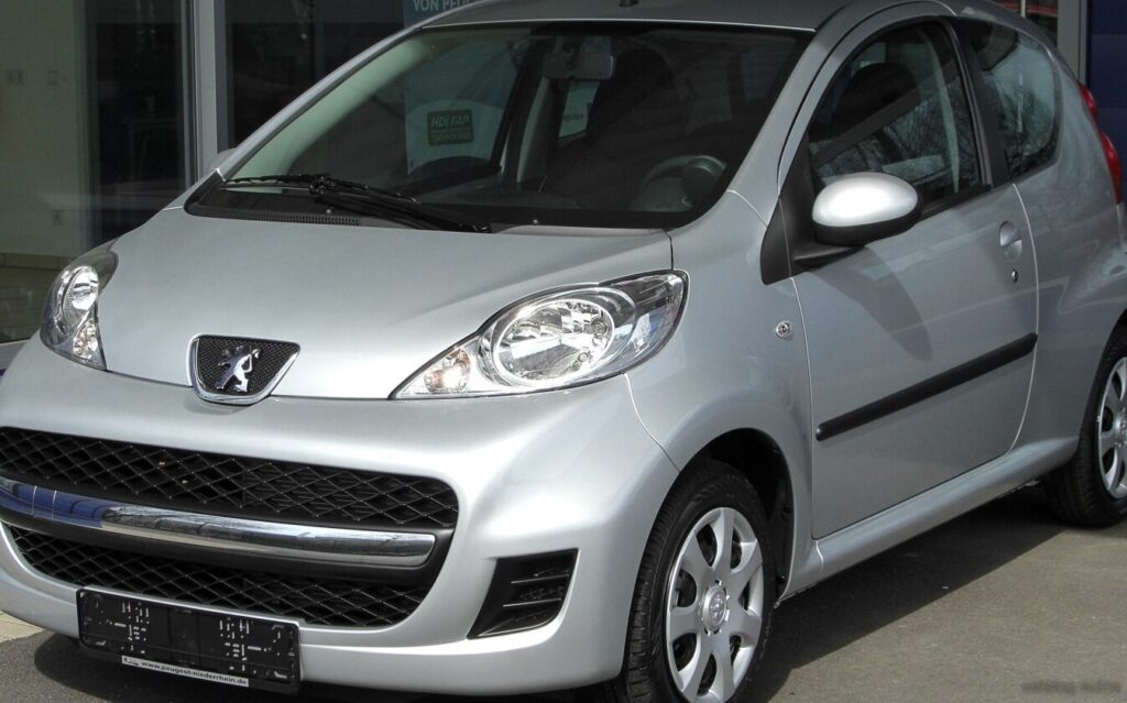 2008-2010 Peugeot 107 (Phase II ) 3-door 1.0 (68 Hp) 2-Tronic