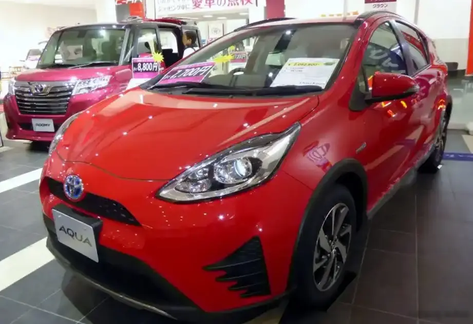 2017-2021 Toyota Aqua Crossover I (facelift ) 1.5 (74 Hp) e-CVT