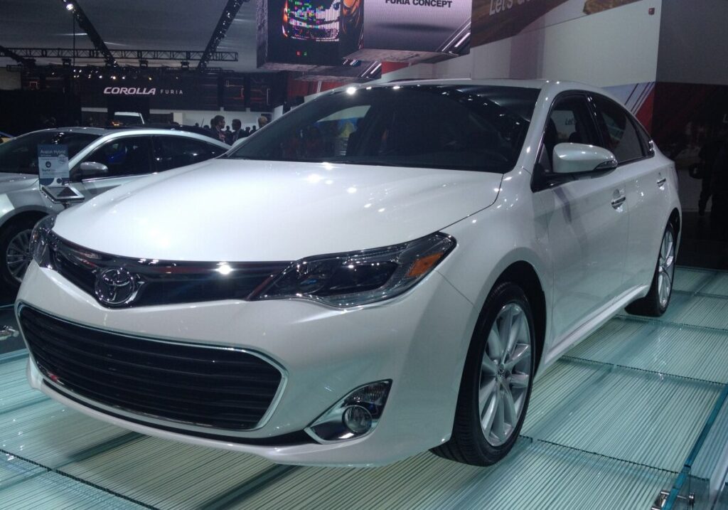 2012-2015 Toyota Avalon IV 2.5 (203 Hp) Hybrid ECVT