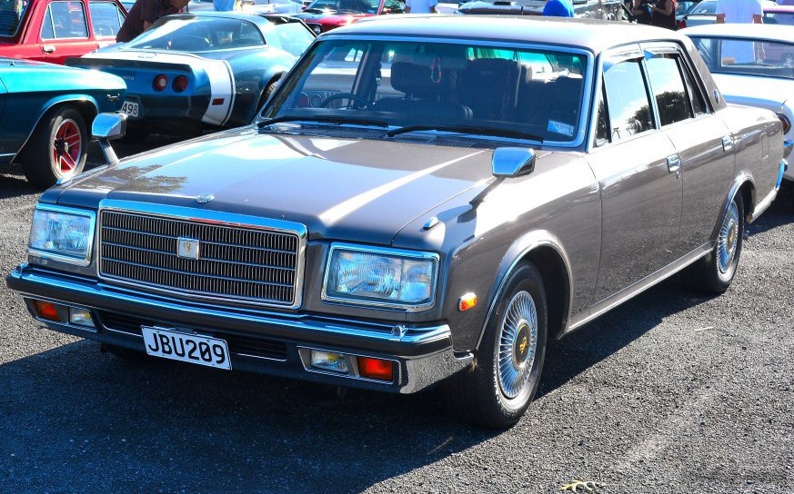 1990-1997 Toyota Century I (VG45) 4.0 i (165 Hp)