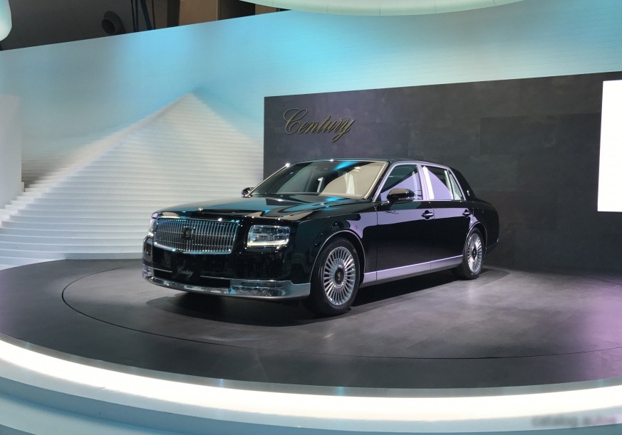 2017 Toyota Century III (UWG60) 5.0 V8 (431 Hp) Hybrid e-CVT