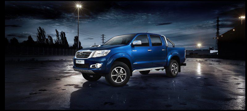 2011-2015 Toyota Hilux Double Cab VII (facelift ) 2.5 D-4D (144 Hp) 4WD