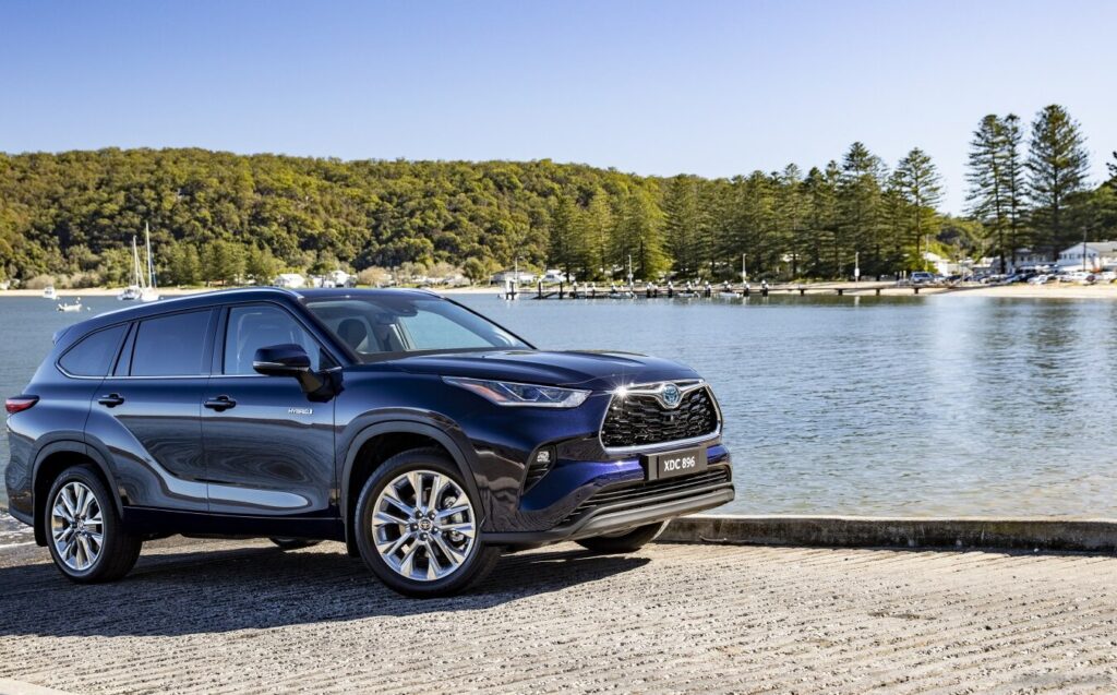 2023-2024 Toyota Kluger IV 2.4 Turbo (269 Hp) Automatic