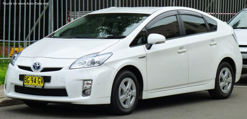 2009-2012 Toyota Prius III (ZVW30) 1.8 VVT-i (136 Hp) Hybrid e-CVT