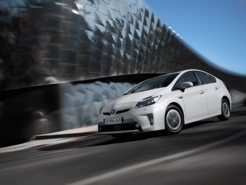 2012-2015 Toyota Prius III (ZVW30) 1.8 (136 Hp) Plug-in Hybrid e-CVT