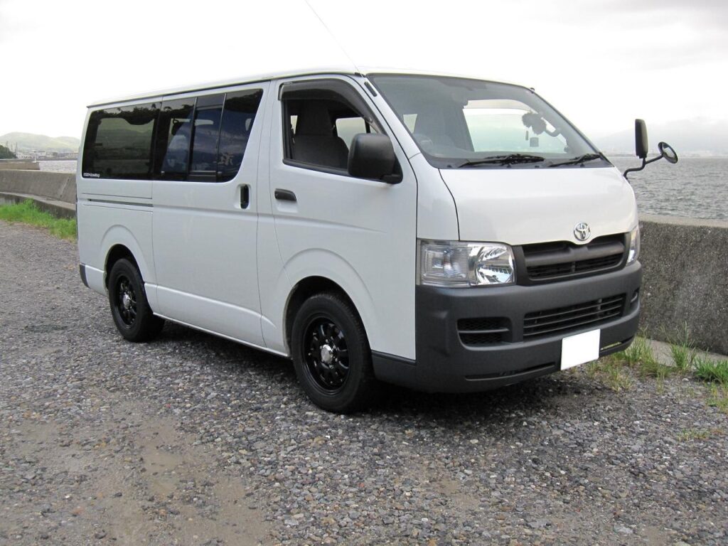 2004-2010 Toyota Regius Ace (H200) 2.0 (133 Hp) Automatic