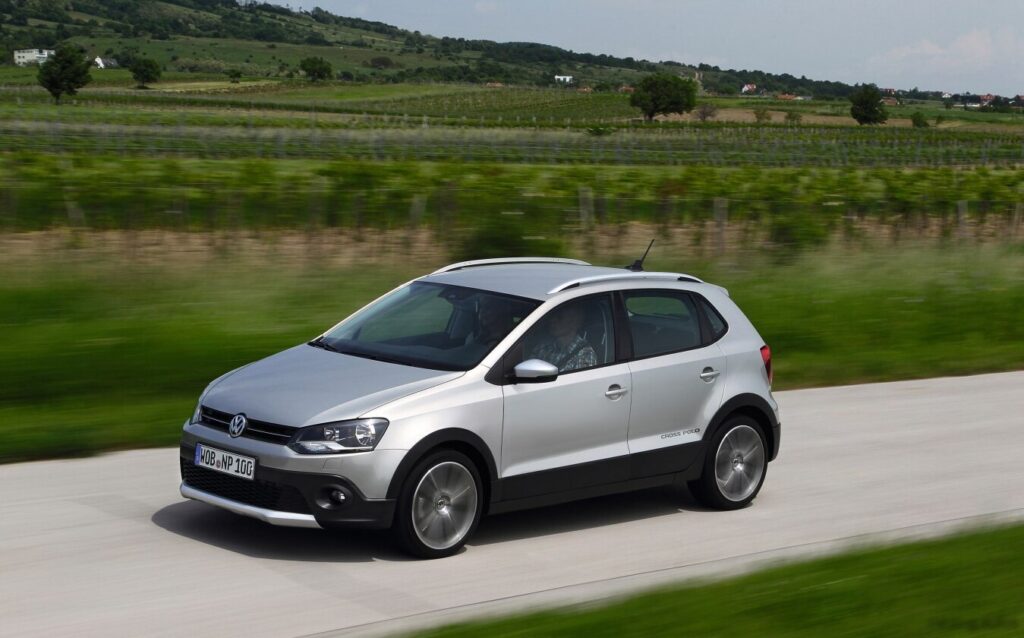2010-2013 Volkswagen CrossPolo V 1.2 (70 Hp)