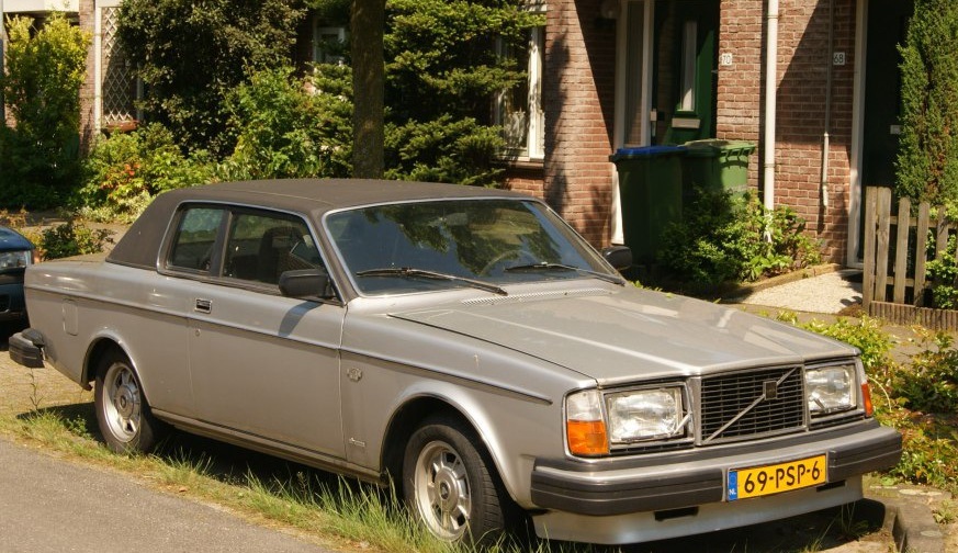 1975-1979 Volvo 260 Coupe (P262) 2.7 (140 Hp)
