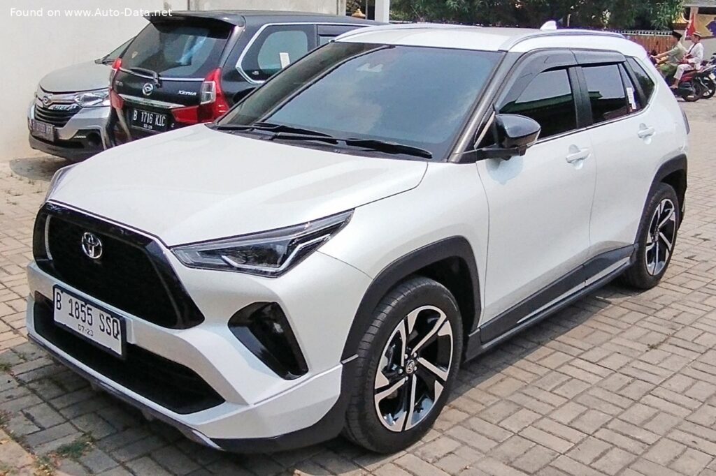 2023 Toyota Yaris Cross (AC200) 1.5 (106 Hp)